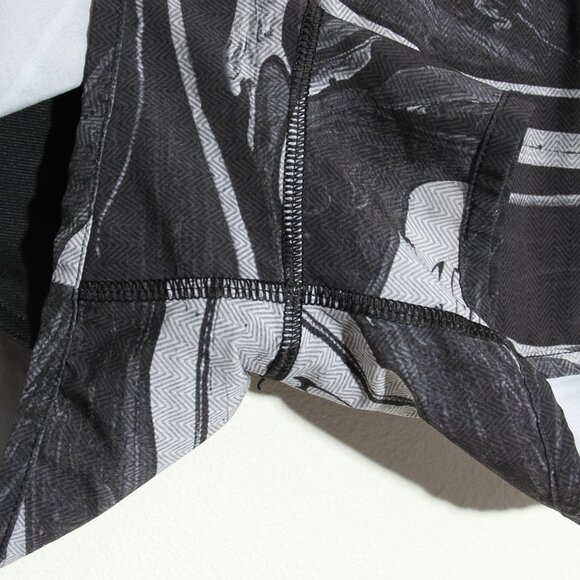 Lululemon Speed Short Marbled Mix White Black Liner Swift Ultra Low-Rise Size 6 - Picture 3 of 13